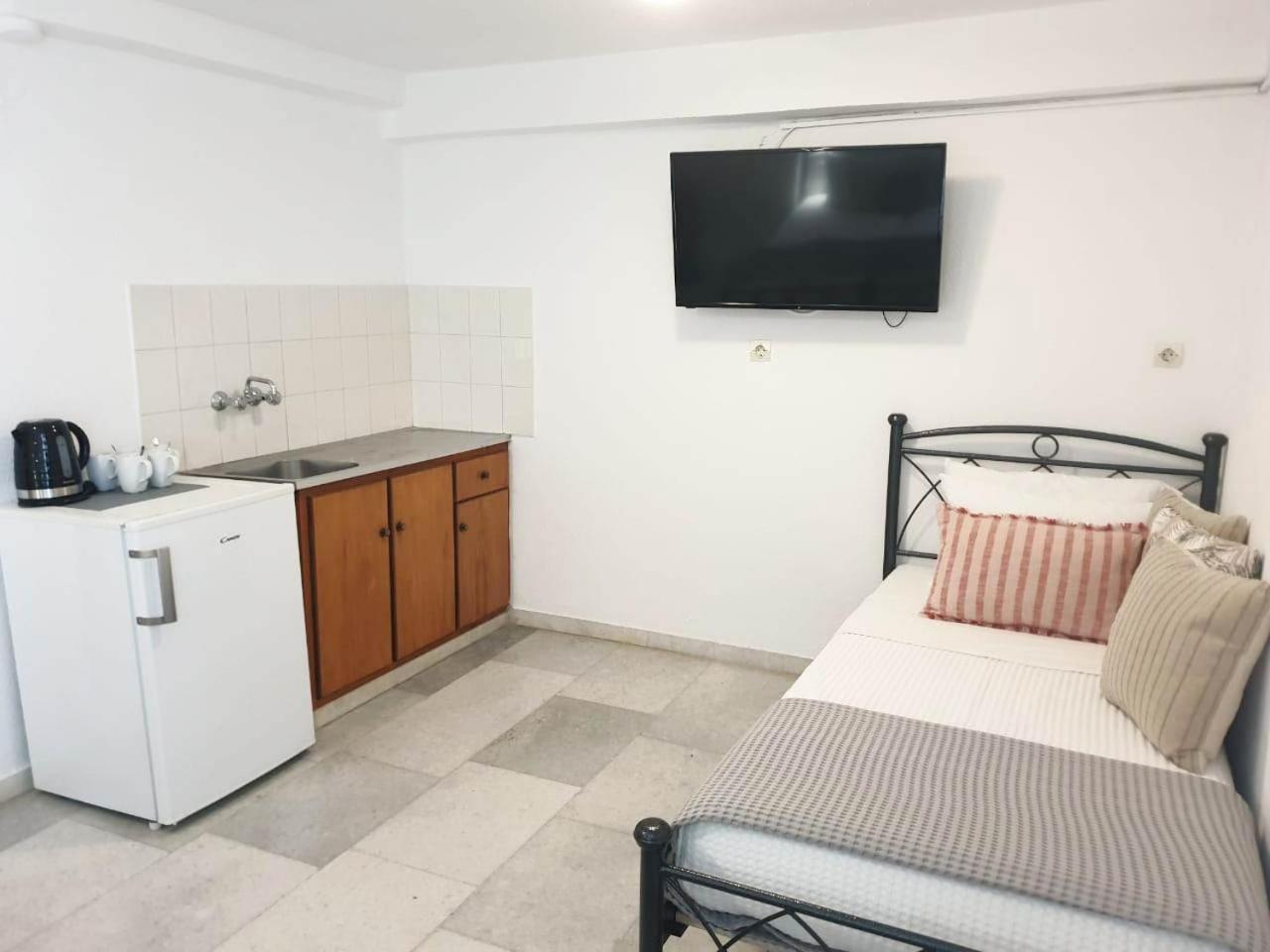 Appartamento Anemos Town Naxos City Esterno foto
